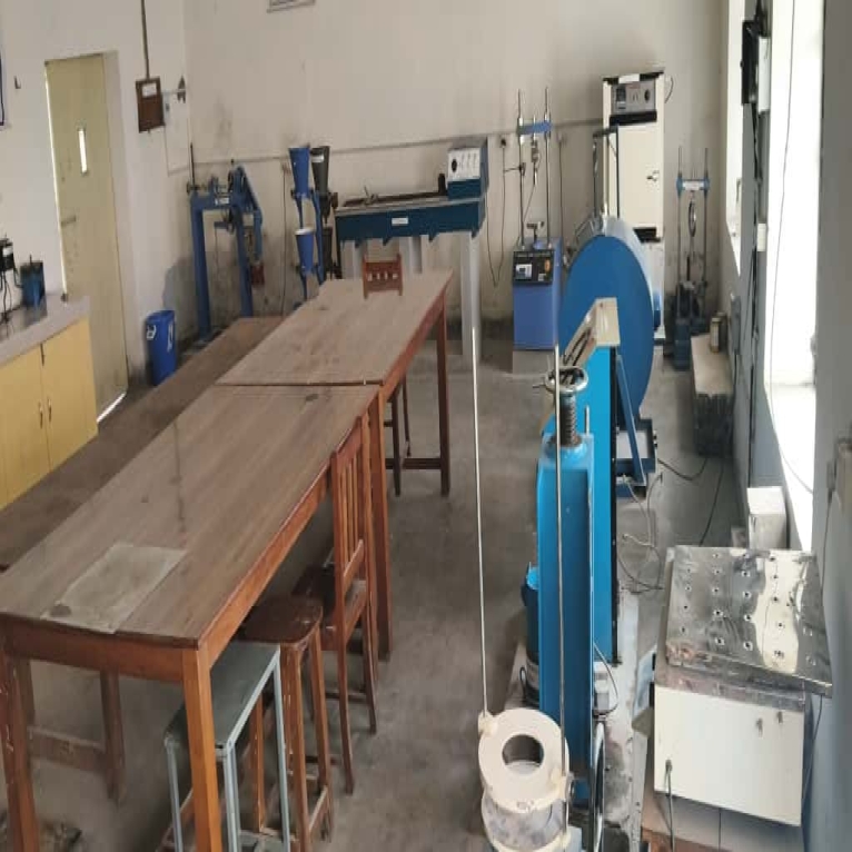 CONSTRUCTION MATERIAL LAB